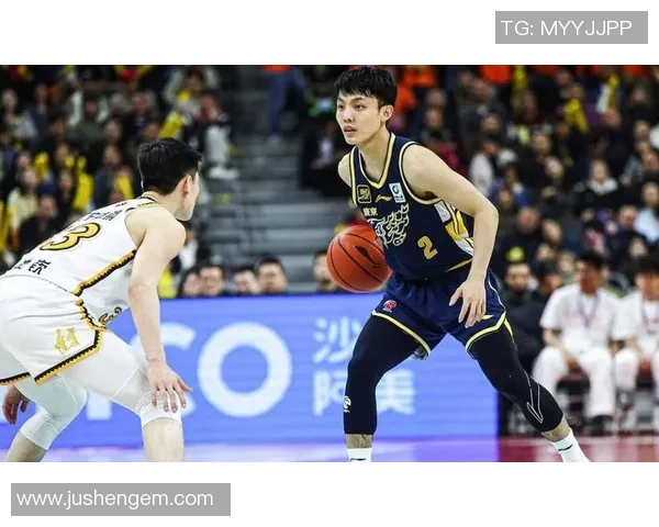 布朗砍下34分8篮板徐杰贡献18分7助攻广厦轻取广东喜迎三连胜